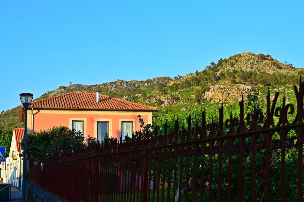 Апартаменты Casas Marias De Portugal - Cerveira Вила-Нова-ди-Сервейра Экстерьер фото