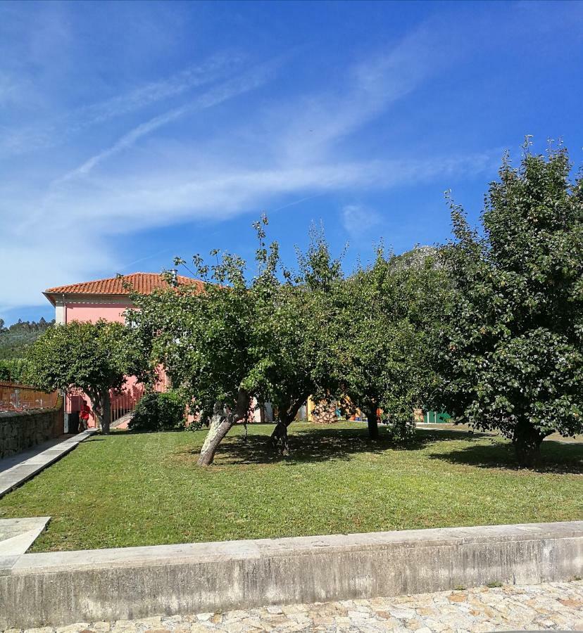 Апартаменты Casas Marias De Portugal - Cerveira Вила-Нова-ди-Сервейра Экстерьер фото